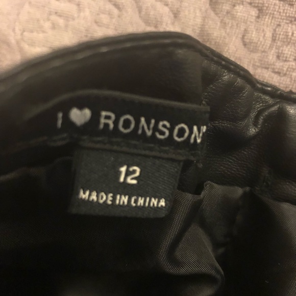 I heart Ronson black leather-like mini - Picture 3 of 4